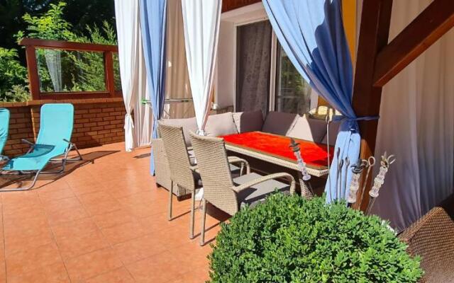 Belloapartamento Ház Balatonkenese, Strand 800m, Jakuzzi