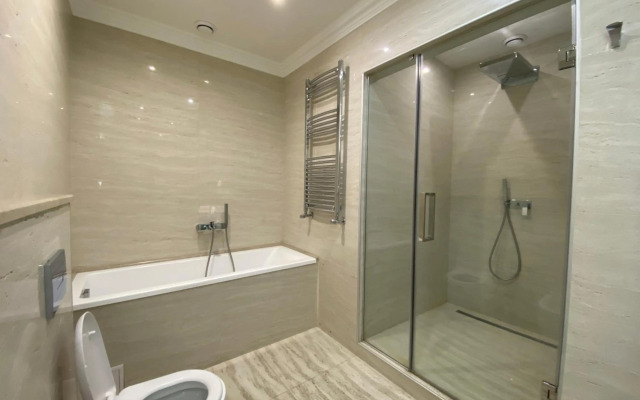 Teryan street 3 bedrooms Luxury and Unique apartment TT777