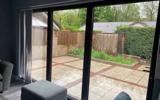Impeccable 1-bed House in Aberdare