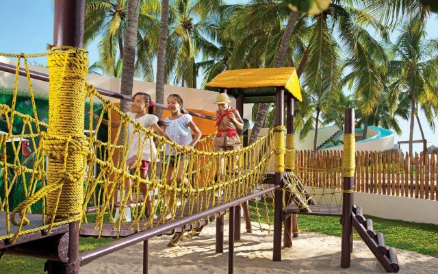 Sunscape Dorado Pacifico Ixtapa Resort & Spa - All Inclusive