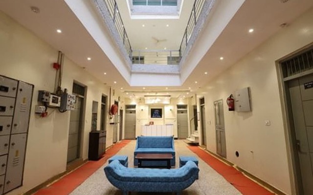 Hotel Amrit