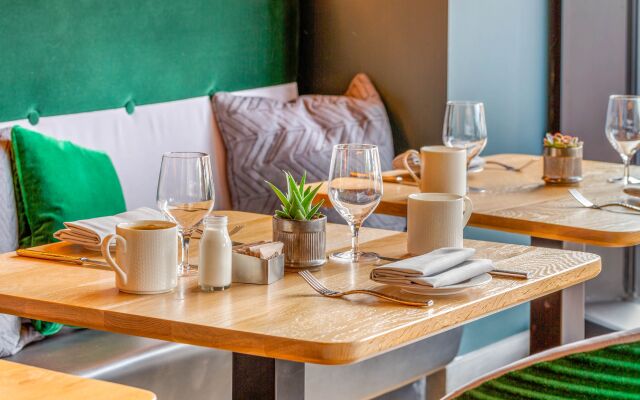 Cambria Hotel Boston Downtown - Seaport