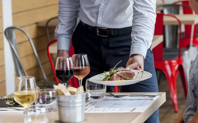 Brit Hotel Toulouse Colomiers - L'Esplanade