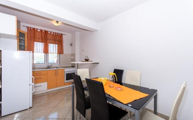 Apartments Slavica - 70m to beach