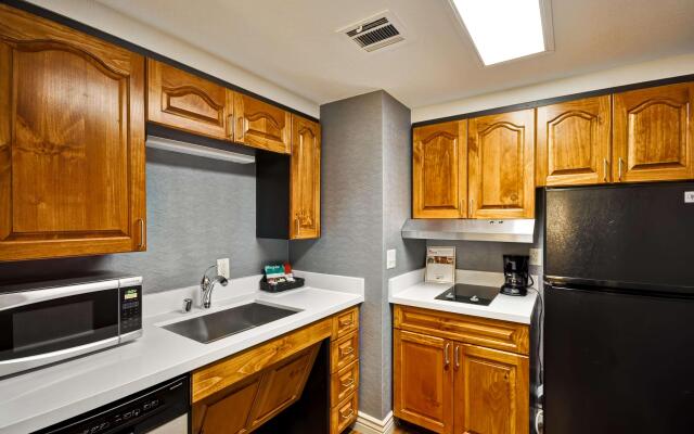 Homewood Suites by Hilton Phoenix-Biltmore