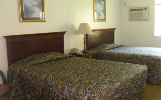 Motel 22 Mapleton Depot