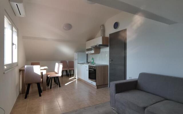 Apartment 2 Near the sea
