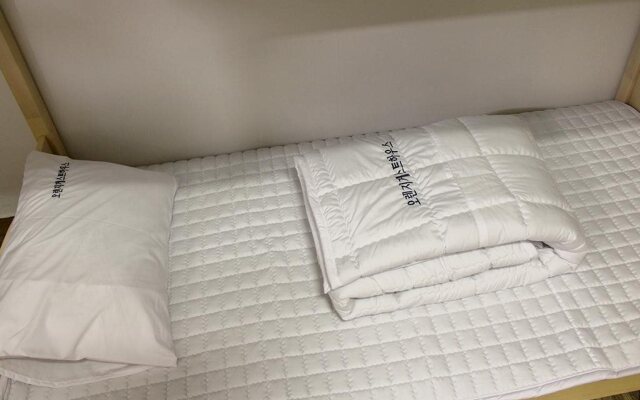 Orange Guesthouse - Hostel