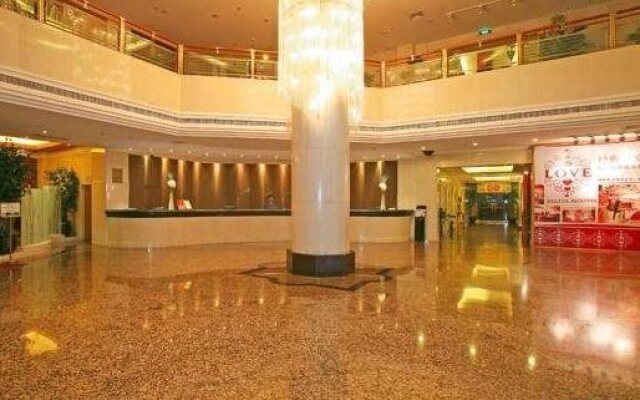 Red Sun Hotel