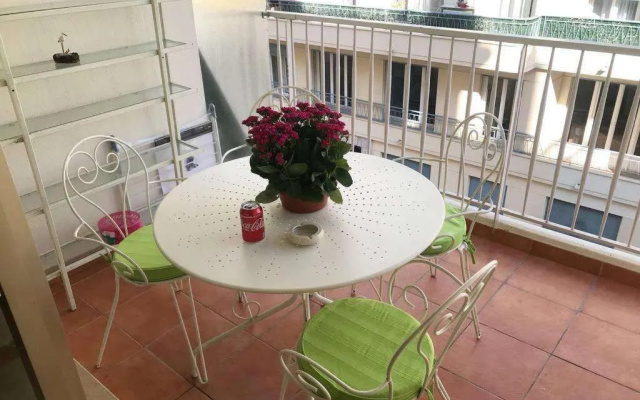 studio centre nice proche de mer