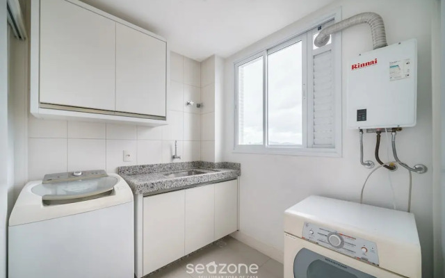 Seaview Apt Condo w/ Pool & BBQ Vce1102