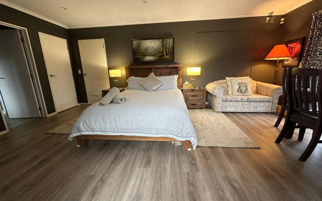 Lakeview Holiday Hideaway