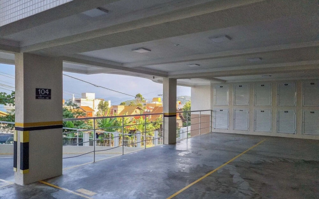 Apt Sea View w/ BBQ in Bombinhas Arn0104