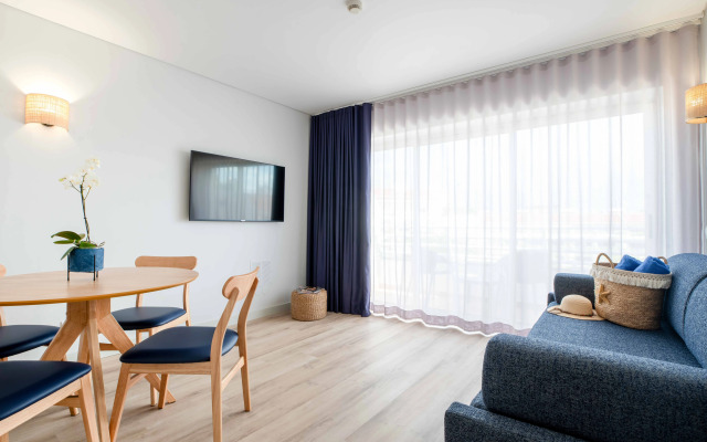 Aqualuz Lagos by The Editory
