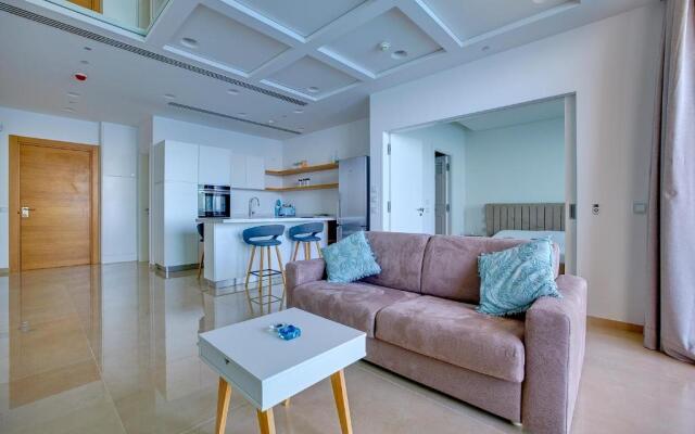 Luxurious Apt With Ocean Views and Pool in Tigne Point