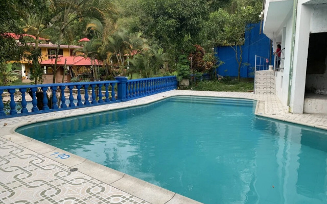 Dadaki Hotel