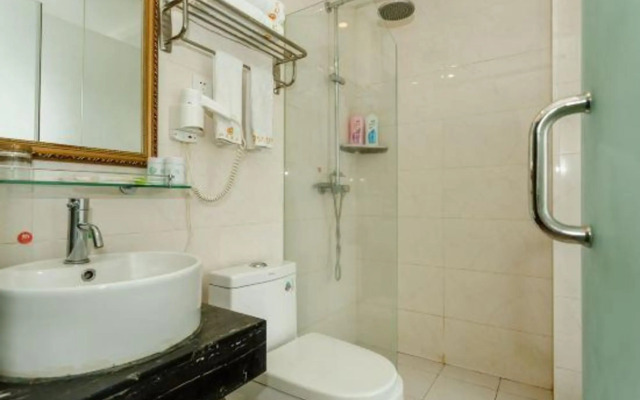 Hongda First Hotel Chengdu