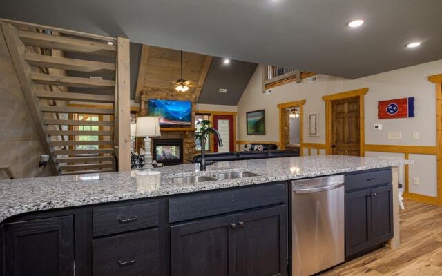 Tri Star Lodge