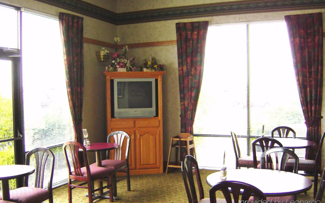 Holiday Inn Express Marshfield by IHG