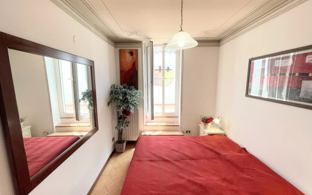Central Spoleto Apartment With Large Sunny Terrace With Views