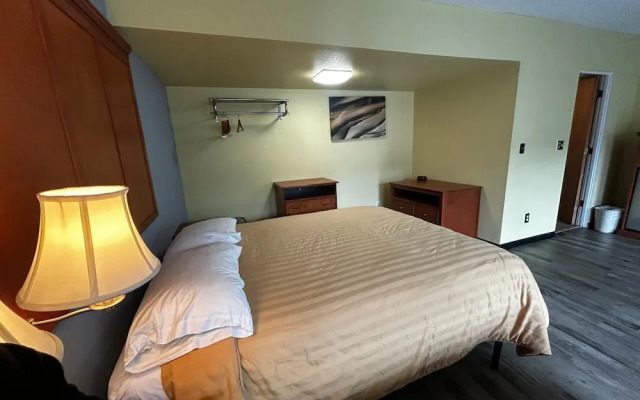 OYO Travelers Inn