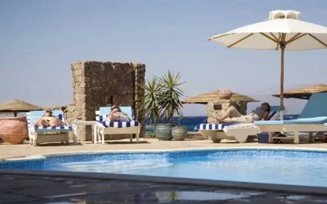 Coral Coast Hotel