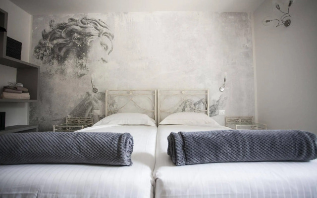 Villa Italia Luxury Suites and Apartments