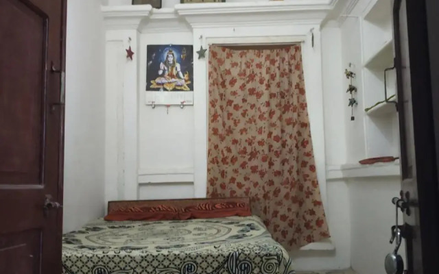 Savitri Palace