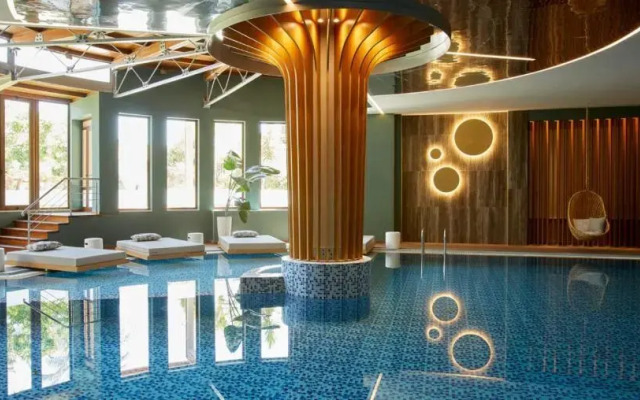 Minoa Palace Resort