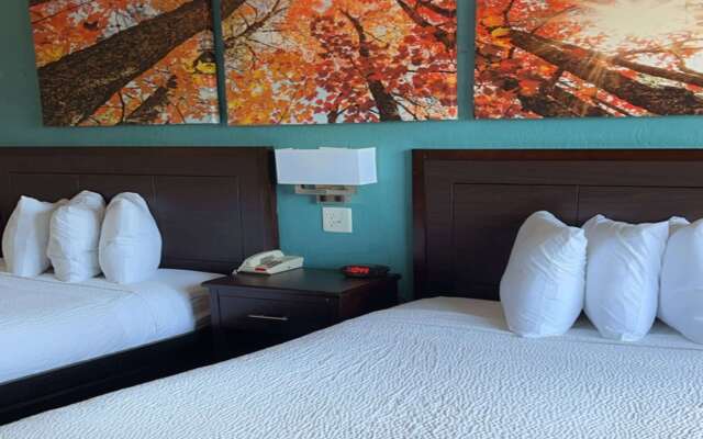 Days Inn & Suites by Wyndham Springfield on I-44