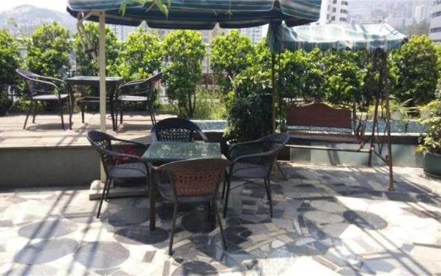 Yinxiang Business Inn