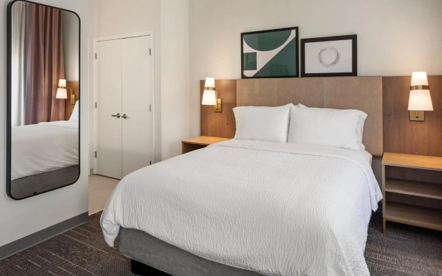 Staybridge Suites MPLS-Maple Grove/Arbor Lakes by IHG