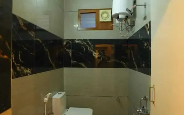 Trimukha homestay