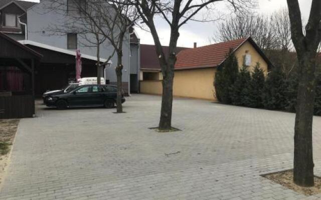 Kerekes Panzió és Étterem
