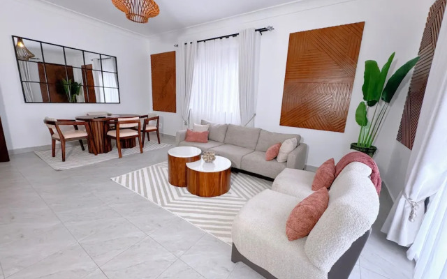 Serene Stay Kayz Haven Kololo