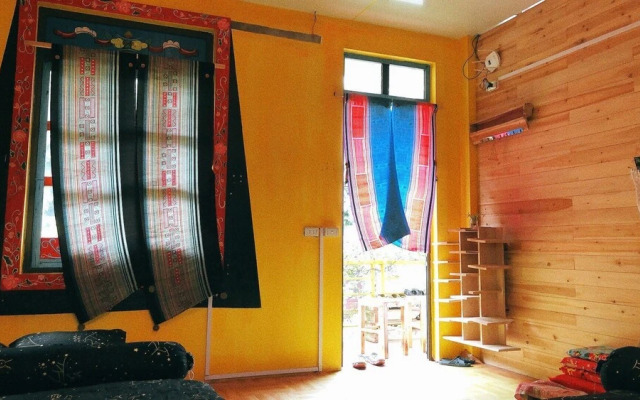 Saigonese Trekking House - Hostel