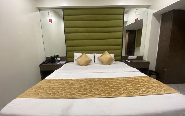 Hotel B Town