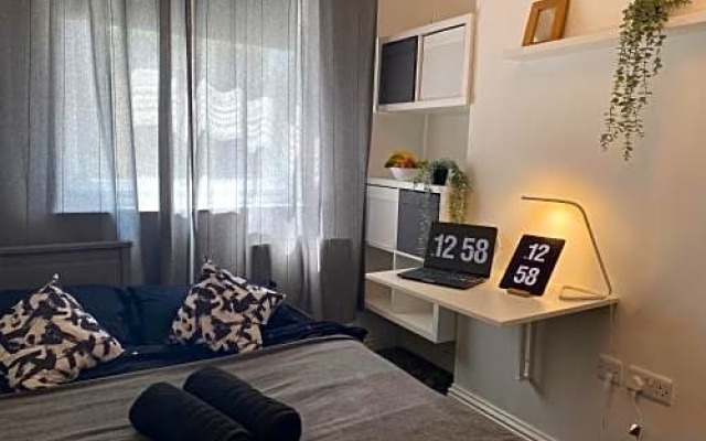 Cosy Flat in London II