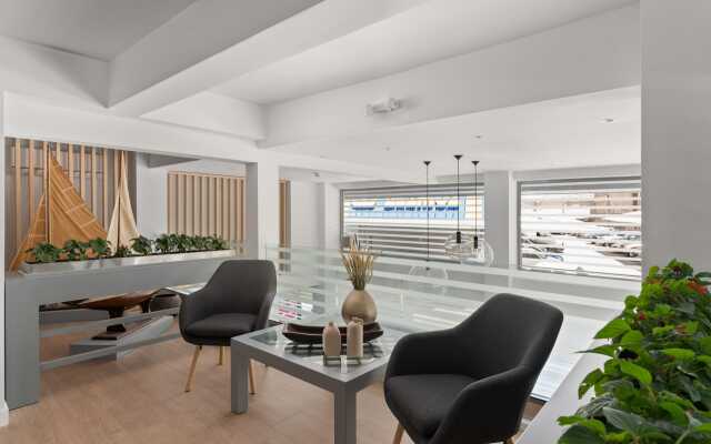 Gallery Central Piraeus Port