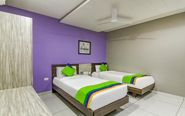 Treebo Trend Hotel Vjr