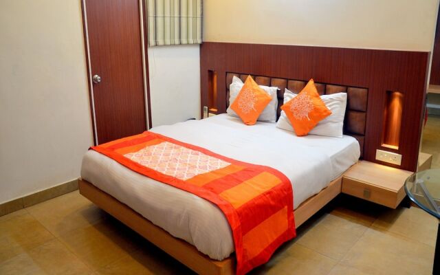 OYO 1524 Hotel Vaani Continental