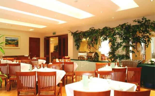 Guju Hotel