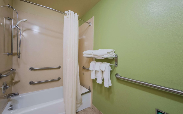 SureStay Plus Hotel by Best Western San Antonio SeaWorld