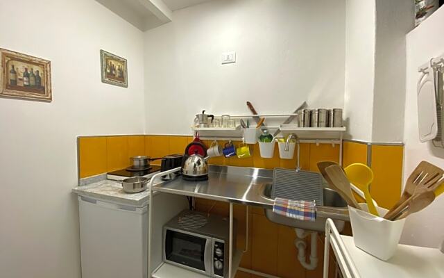 Lenzi’s Bottega and Gallery Suites