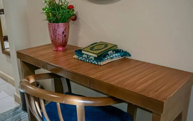 Rabwat Al Safwah Golden Hotel