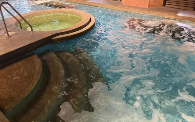Regalodge Hotel & Spa