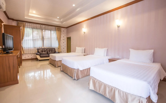 Juntra Resort and Hotel