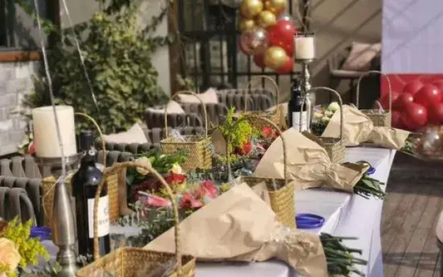 Eternal Love Across Three Lifetime-Art Homestay in Fenghuang Ancient Town