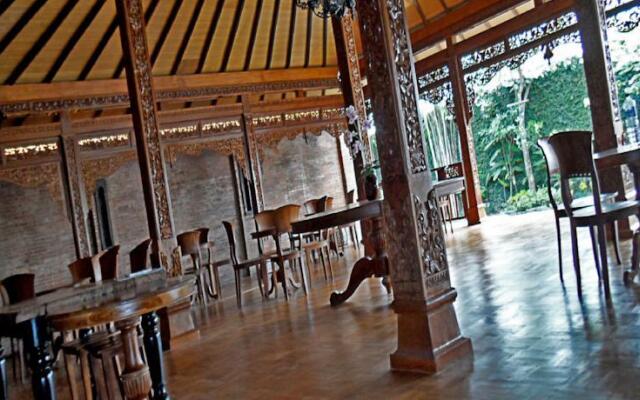 The Edelweiss Hideaway Villas