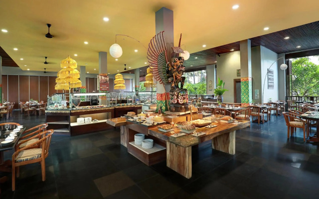 Legian Beach Hotel